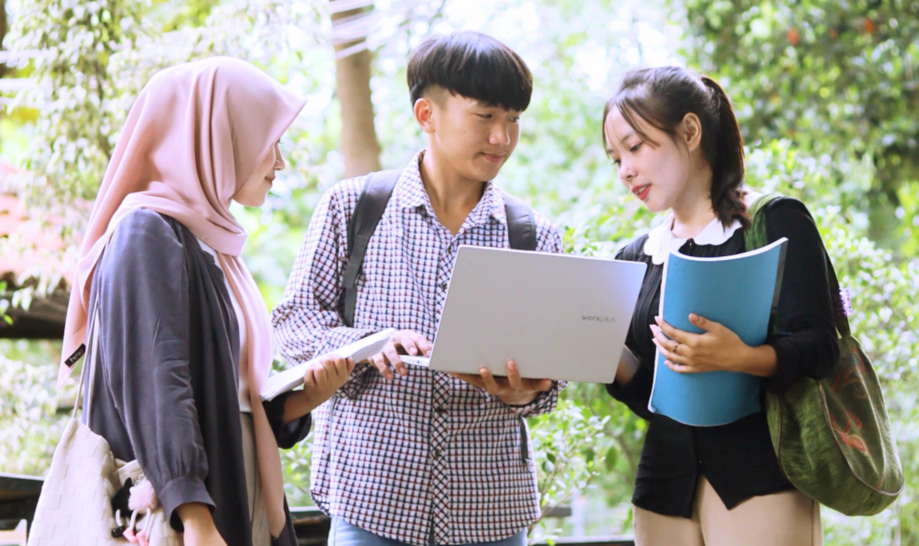 Masoem University Menghadirkan Pendidikan Berkualitas dengan Opsi Cicilan Biaya Kuliah untuk Mahasiswa Pekerja
