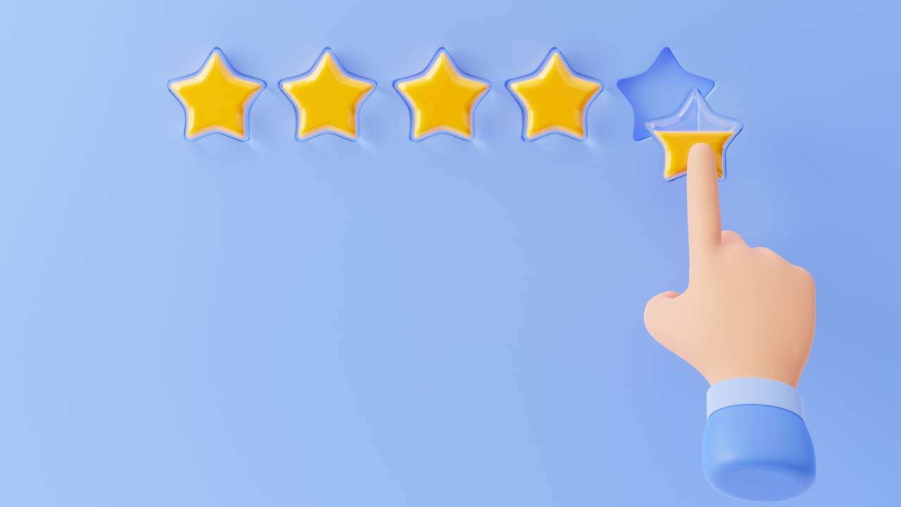 Analisis Kompetitor: Pelajaran untuk Menaikkan Rating Aplikasi Anda