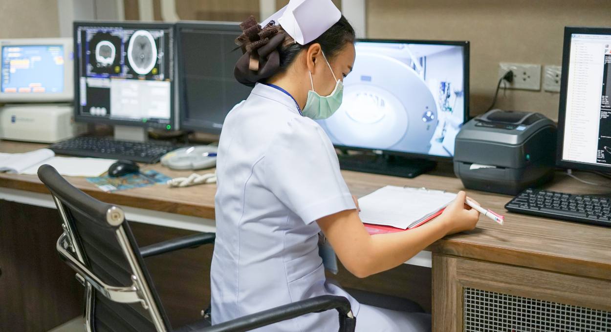 Meningkatkan Persiapan UKOM Perawat dengan Tryout Online