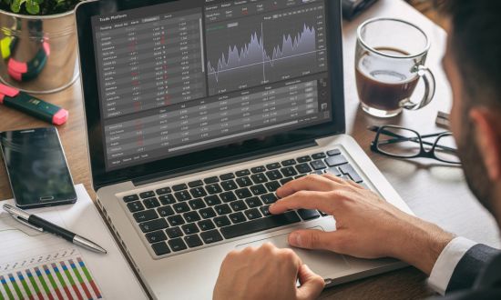 Maksimalkan Potensi Bisnis Anda Melalui Promosi di Sosmed Layanan Trading Autopilot di rajakomen.com