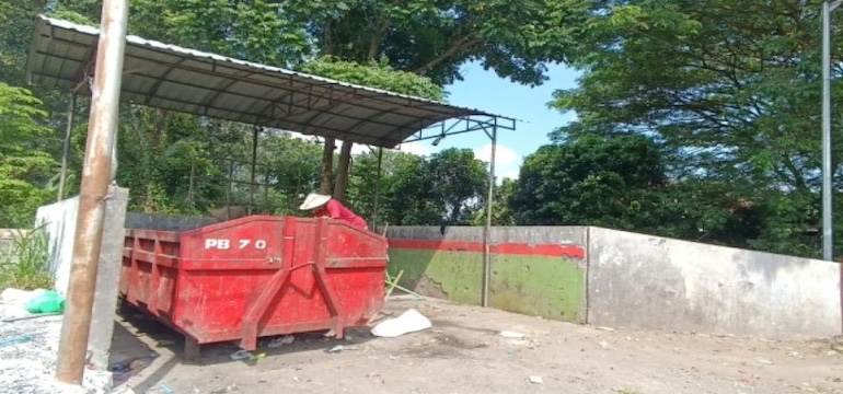 Pengelolaan Sampah dan Limbah DLH Kota Blitar: Strategi Bersih dan Ramah Lingkungan