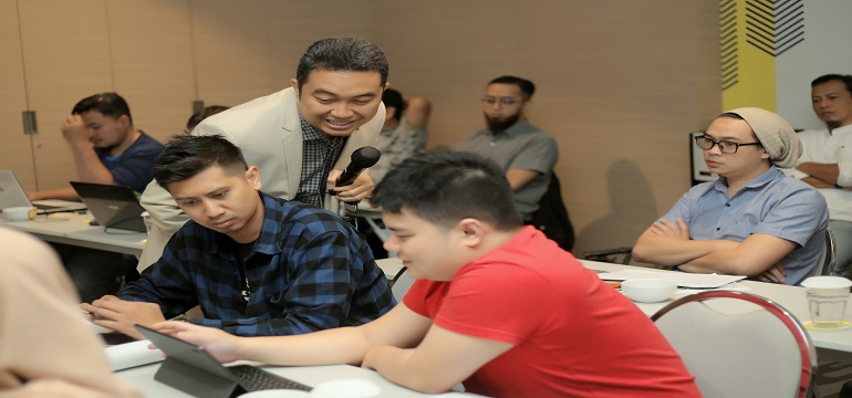 7 Rahasia Sukses dari Tonton Taufik Rachman, Ahli Internet Marketing yang Bisa Mengubah Bisnis Anda!