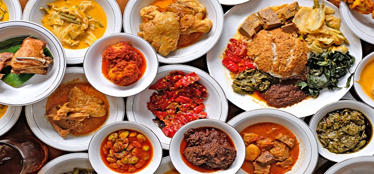 Mengapa Nasi Padang Banyak Digemari?