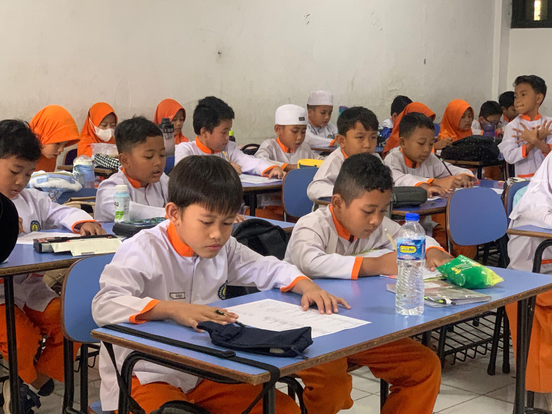 Teknologi Keamanan di SMA Islam Al Masoem Bandung: Melindungi Siswa dengan Inovasi