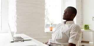 Mengelola Stres di Tengah Kesibukan: Teknik Relaksasi dan Mindfulness