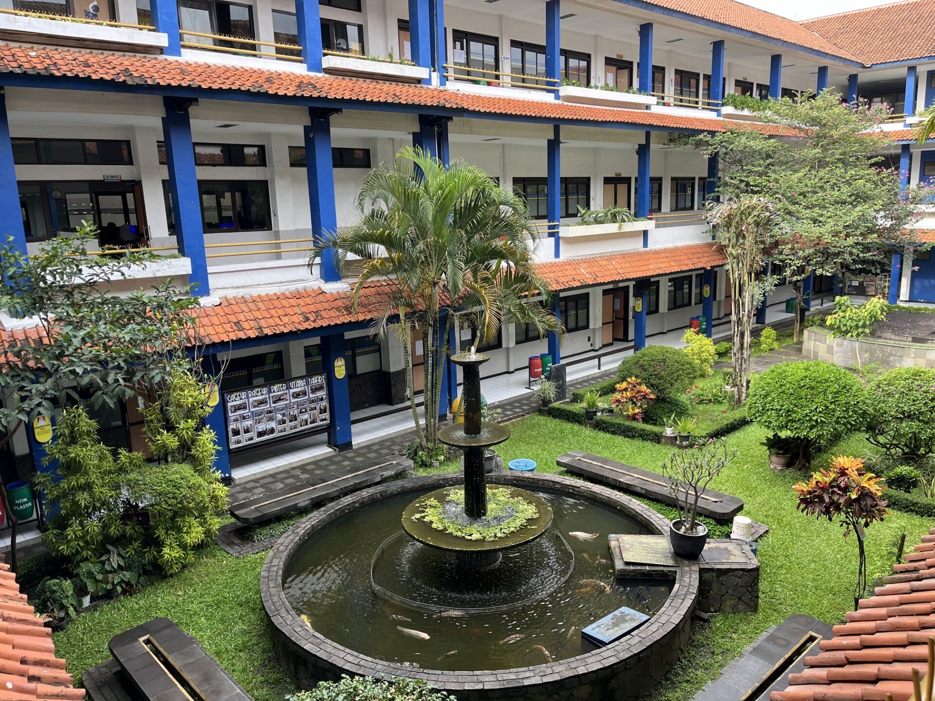 Perpustakaan Digital dan Konvensional: Sumber Ilmu bagi Siswa
