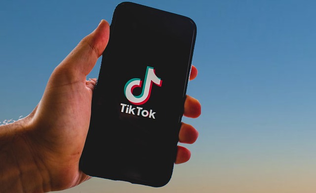 Jasa Share TikTok: Strategi Efektif untuk Meningkatkan Jangkauan dan Engagement Konten