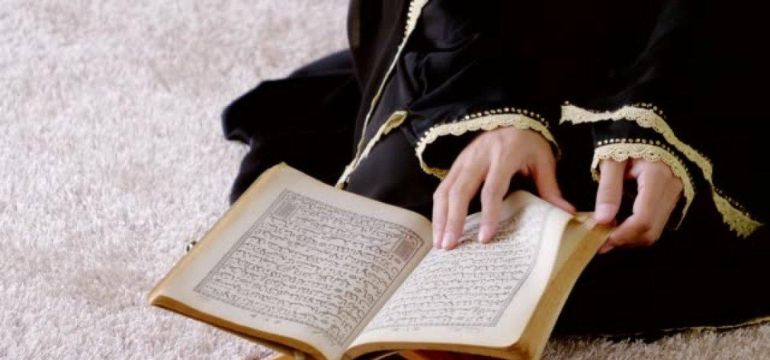 Al-Qur’an di Genggaman Tapi Kenapa Masih Jarang Dibaca Padahal Scroll Nggak Pernah Absen